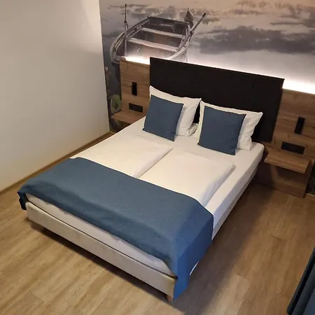 Am Hardtsee Szálloda *